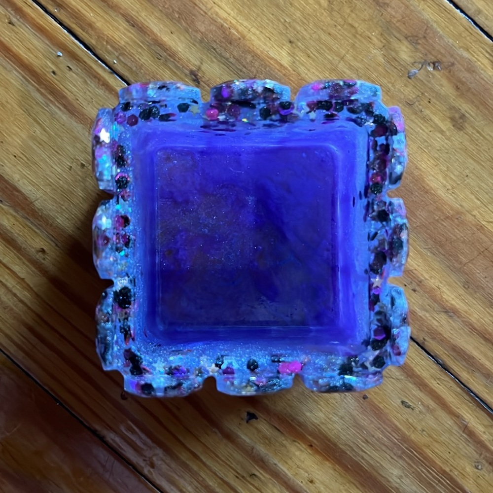 Small Purple Box - Picture 2 of 3